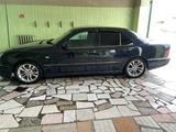 Mercedes-Benz E 320 1997 годаүшін3 600 000 тг. в Жанаозен – фото 4