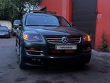 Volkswagen Touareg 2008 годаfor6 500 000 тг. в Караганда