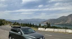 Volkswagen Touareg 2008 года за 5 500 000 тг. в Караганда – фото 2