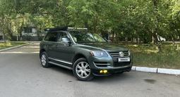 Volkswagen Touareg 2008 года за 5 500 000 тг. в Караганда