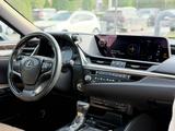 Lexus ES 350 2021 года за 19 500 000 тг. в Алматы – фото 5