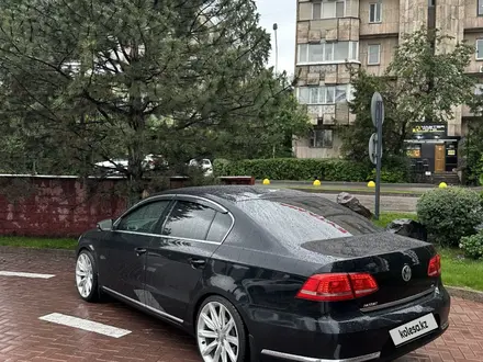 Volkswagen Passat 2012 года за 7 300 000 тг. в Алматы – фото 10