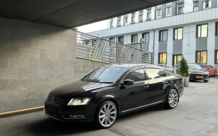 Volkswagen Passat 2012 годаүшін7 300 000 тг. в Алматы
