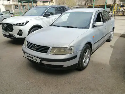Volkswagen Passat 1997 года за 1 550 000 тг. в Уральск