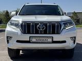 Toyota Land Cruiser Prado 2020 года за 22 800 000 тг. в Караганда