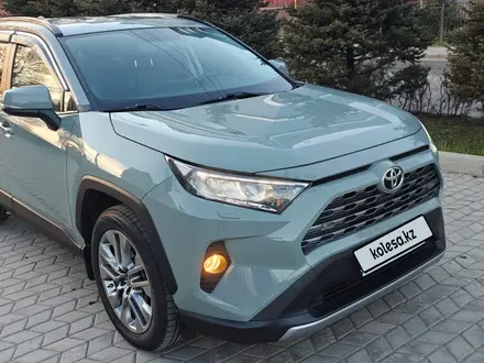 Toyota RAV4 2020 года за 14 500 000 тг. в Усть-Каменогорск – фото 4