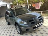 Mitsubishi Outlander 2003 годаүшін3 000 000 тг. в Шымкент