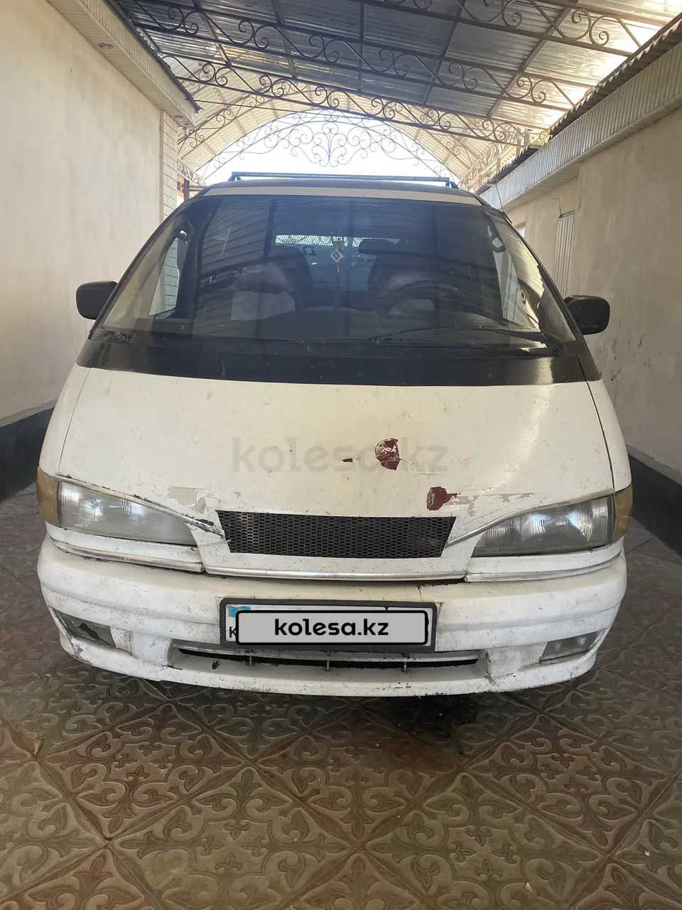 Toyota Previa, 1993