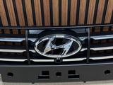 Hyundai Sonata dn8 решетка радиатора за 1 212 тг. в Шымкент