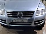 Volkswagen Touareg 2004 года за 2 800 000 тг. в Актобе – фото 2