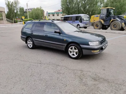 Toyota Caldina 1996 года за 1 500 000 тг. в Астана