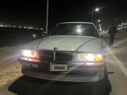 BMW 740 1996 года за 2 500 000 тг. в Актау – фото 6