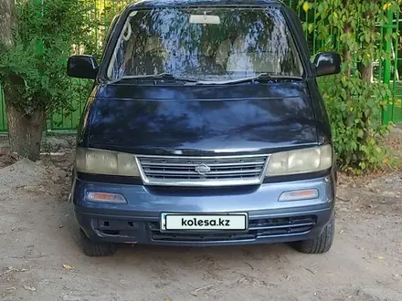 Nissan Largo 1996 года за 1 200 000 тг. в Алматы