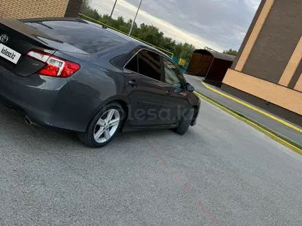 Toyota Camry 2014 года за 7 700 000 тг. в Актобе – фото 5