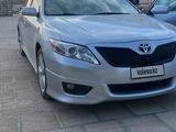 Toyota Camry 2011 года за 4 700 000 тг. в Жанаозен – фото 2