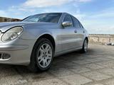 Mercedes-Benz E 320 2004 года за 3 500 000 тг. в Жанаозен – фото 3