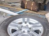 Зимние шины с дисками на Toyota Pradoүшін350 000 тг. в Усть-Каменогорск