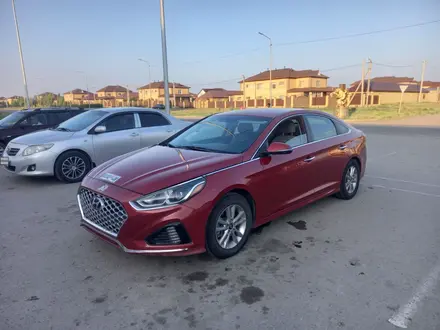 Hyundai Sonata 2018 года за 5 750 000 тг. в Актобе