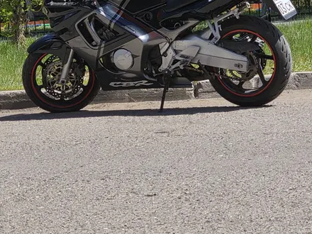 Honda  CBR 600F 1997 года за 1 600 000 тг. в Астана
