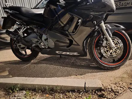 Honda  CBR 600F 1997 года за 1 600 000 тг. в Астана – фото 2