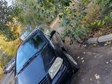 Volkswagen Sharan 2000 года за 3 200 000 тг. в Уральск – фото 2