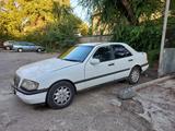 Mercedes-Benz C 180 1994 годаfor600 000 тг. в Талдыкорган – фото 2