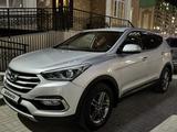 Hyundai Santa Fe 2016 годаүшін8 500 000 тг. в Актау