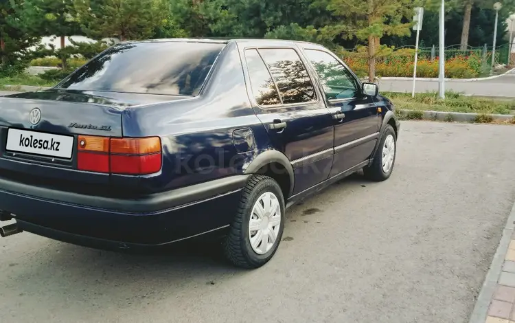 Volkswagen Vento 1993 года за 1 750 000 тг. в Сарканд