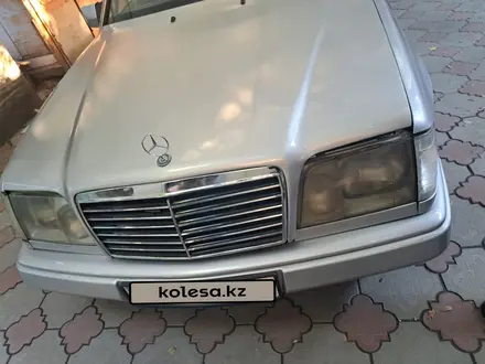 Mercedes-Benz E 220 1993 года за 1 650 000 тг. в Алматы – фото 7