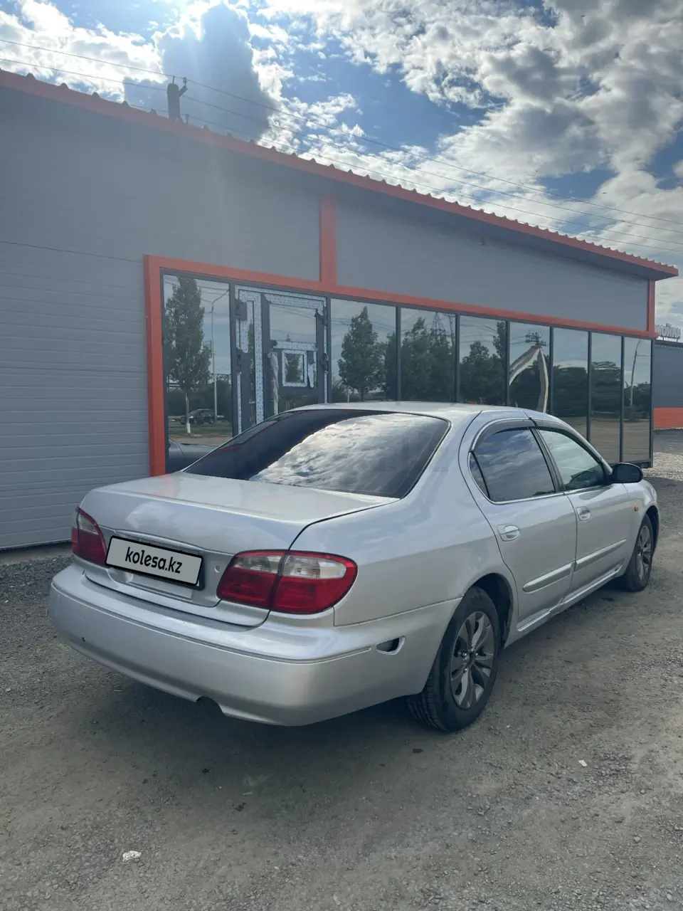 Nissan Cefiro, 1998
