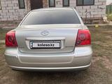 Toyota Avensis 2004 года за 4 700 000 тг. в Уральск – фото 3