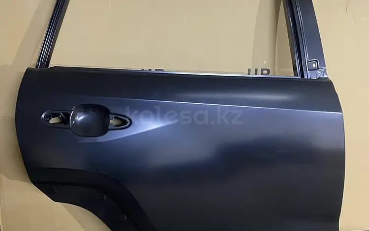 Дверь на Toyota RAV 4 за 250 000 тг. в Алматы