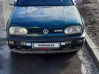 Volkswagen Golf 1995 годаүшін1 500 000 тг. в Сатпаев