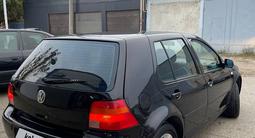 Volkswagen Golf 2002 года за 1 900 000 тг. в Уральск – фото 3