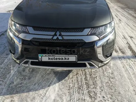 Mitsubishi Outlander 2021 года за 13 500 000 тг. в Усть-Каменогорск