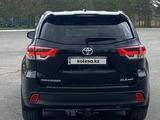 Toyota Highlander 2016 года за 16 000 000 тг. в Усть-Каменогорск – фото 4