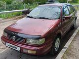 Volkswagen Passat 1994 годаүшін1 800 000 тг. в Караганда