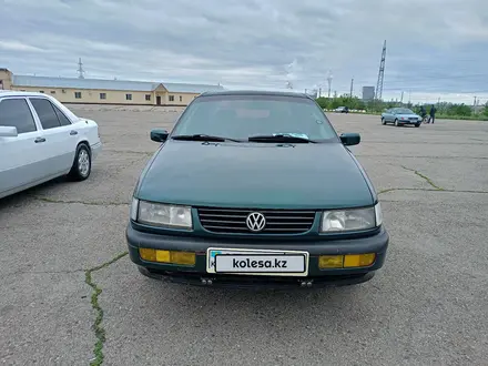 Volkswagen Passat 1995 годаүшін1 550 000 тг. в Тараз – фото 2