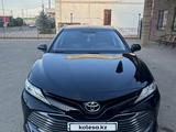 Toyota Camry 2019 года за 14 000 000 тг. в Уральск – фото 2