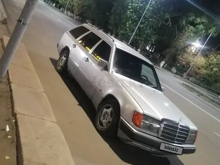 Mercedes-Benz E 200 1992 года за 1 800 000 тг. в Павлодар – фото 6