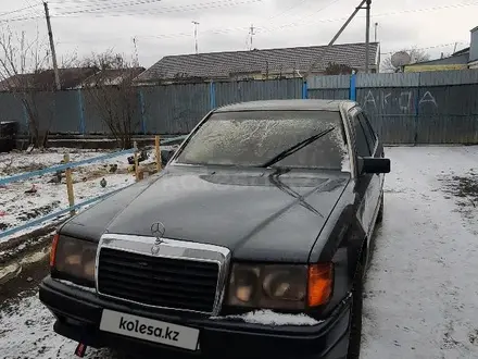 Mercedes-Benz E 220 1992 года за 1 500 000 тг. в Жезказган