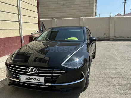 Hyundai Sonata 2022 года за 12 500 000 тг. в Актау – фото 2