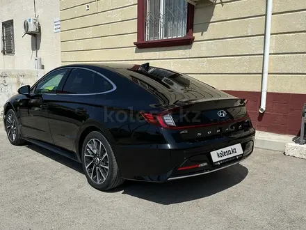 Hyundai Sonata 2022 года за 12 500 000 тг. в Актау – фото 4