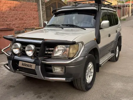 Toyota Land Cruiser Prado 2001 года за 7 300 000 тг. в Алматы – фото 2
