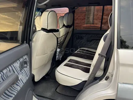 Toyota Land Cruiser Prado 2001 года за 7 300 000 тг. в Алматы – фото 5