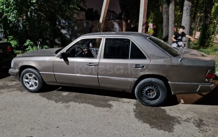 Mercedes-Benz E 230 1988 годаүшін600 000 тг. в Алматы