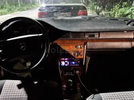 Mercedes-Benz E 230 1988 года за 600 000 тг. в Алматы – фото 7