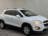 Chevrolet Tracker 2014 года за 3 850 000 тг. в Алматы – фото 2