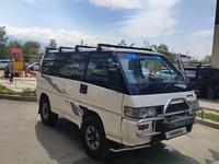 Mitsubishi Delica 1997 годаүшін2 200 000 тг. в Алматы