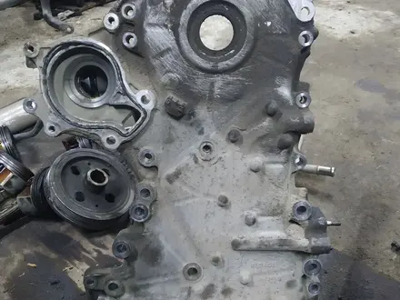 Лобовик от двигателя 2zr fe 1.8 объём за 1 000 тг. в Алматы